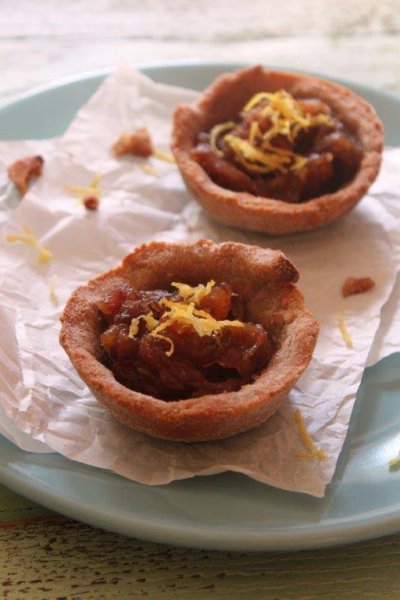 datolyakrémmel töltött kosárkák