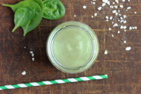 Tavaszi almás banános bébispenót smoothie 1